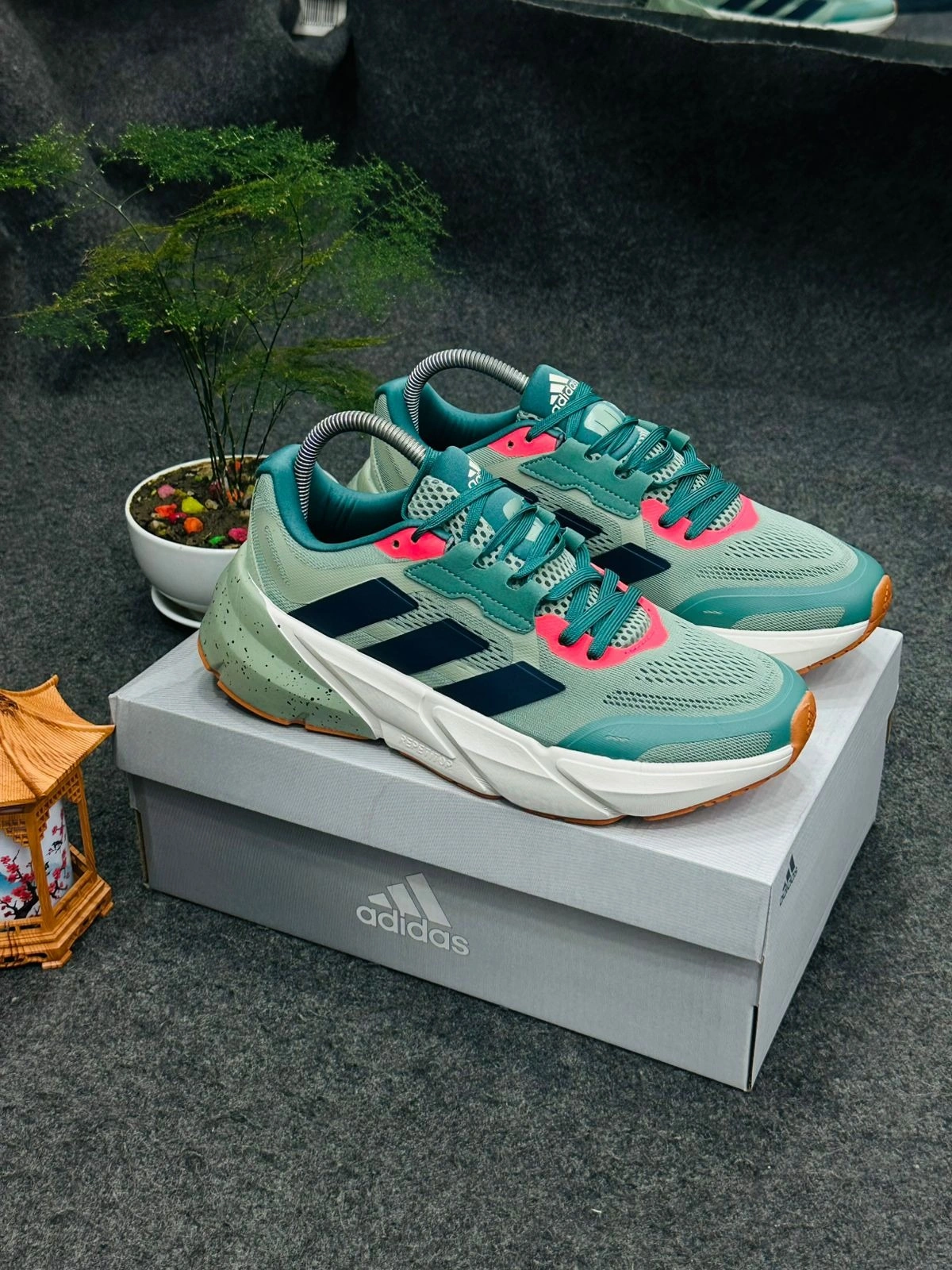 image - 2026-05-02T213646.388 Adidas Adistar - Image 1
