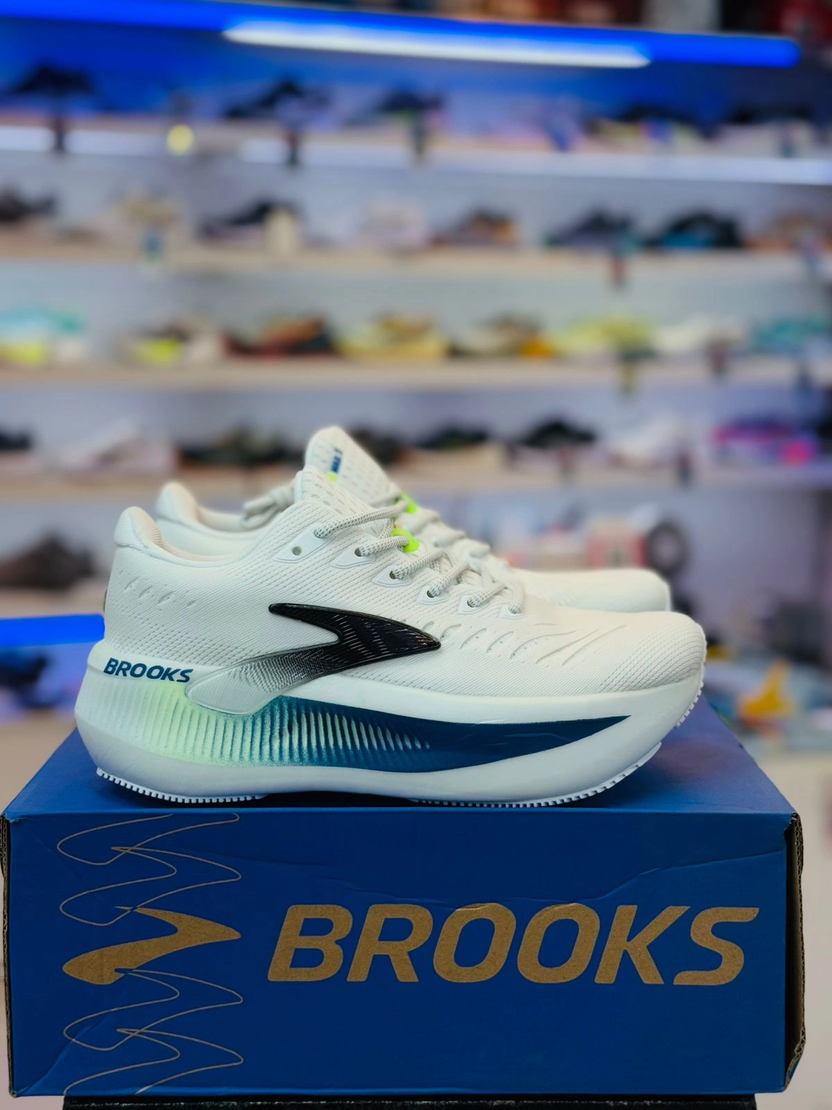 Brooks Glycerin Max 2 - Image 1