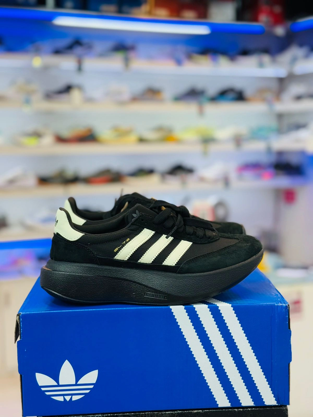 image - 2026-05-05T163602.887 Adidas SL 72 Pro Black Cream White - Image 1
